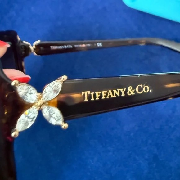 Tiffany & Co. Brown Tortoise Sunglasses - Picture 7 of 8